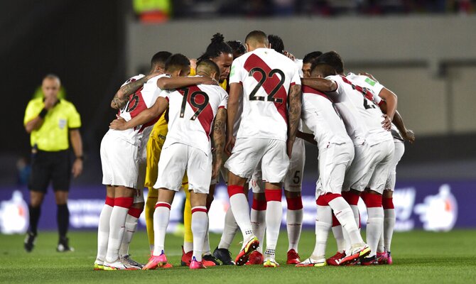 Los peruanos hacen piña en torno a Gallese. Pronósticos Perú vs Bolivia, Eliminatorias Conmebol.