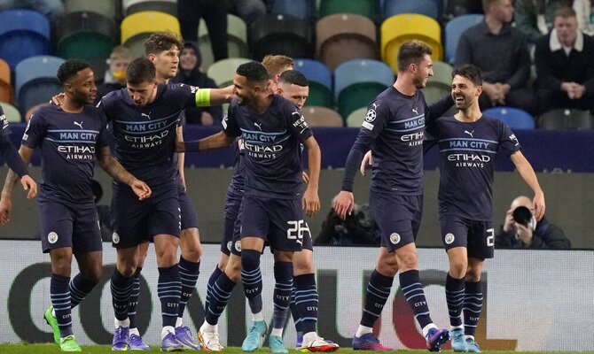 Varios jugadores del City celebran un gol. Cuotas Manchester City vs Tottenham, Premier League.