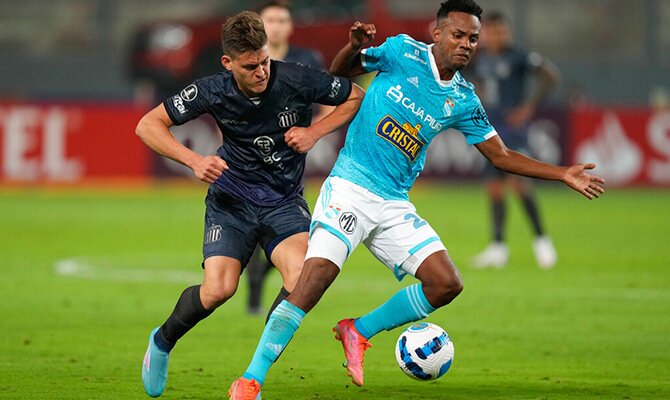 Nilson Loyola de Sporting Cristal, uno de los equipos favoritos para el Clausura 2022