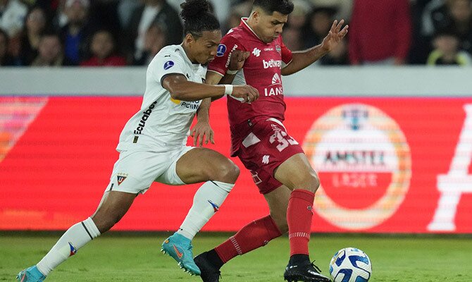 Jose Quintero de Liga de Quito en partido de Copa Sudamericana