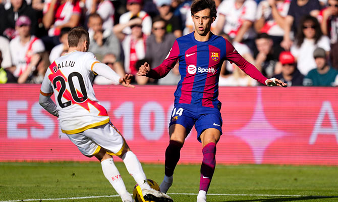 Duelo por la punta de La Liga: Picks para Barcelona vs Girona en Montjuic