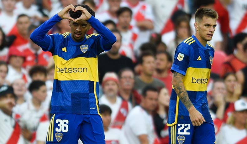 Análisis y picks de Estudiantes vs Boca Juniors en un gran choque en Copa de la Liga