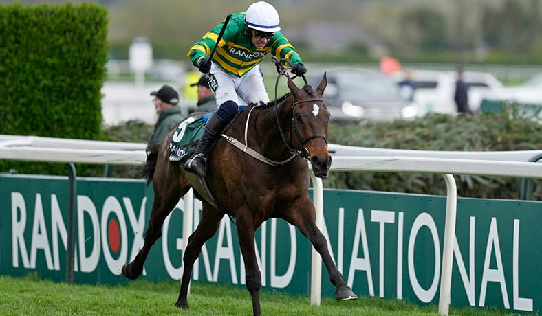 Grand National: Pronósticos para la clásica carrera de obstáculos desde Aintree