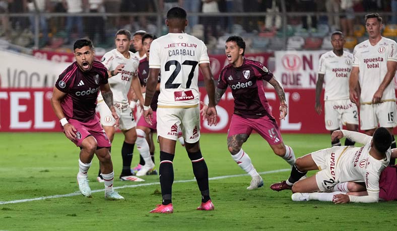 Cuotas y pronósticos de River Plate vs Universitario con la clasificación en juego