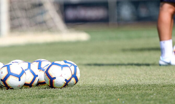 Apuestas Desfavorables Para La U En El Barcelona SC Va Universitario