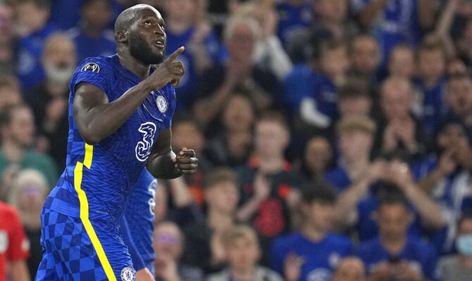Imagen de Romelu Lukaku celebrando un gol. Cuotas y picks Juventus vs Chelsea, Champions League.
